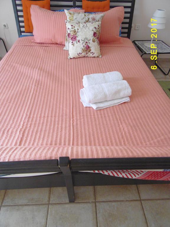 Spacious Apartment Corinth ภายนอก รูปภาพ