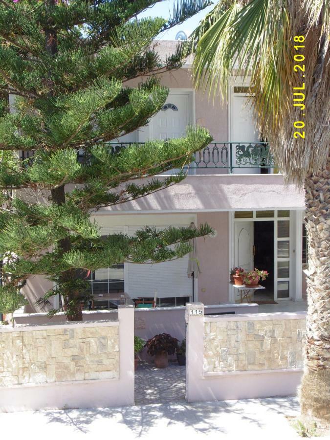 Spacious Apartment Corinth ภายนอก รูปภาพ