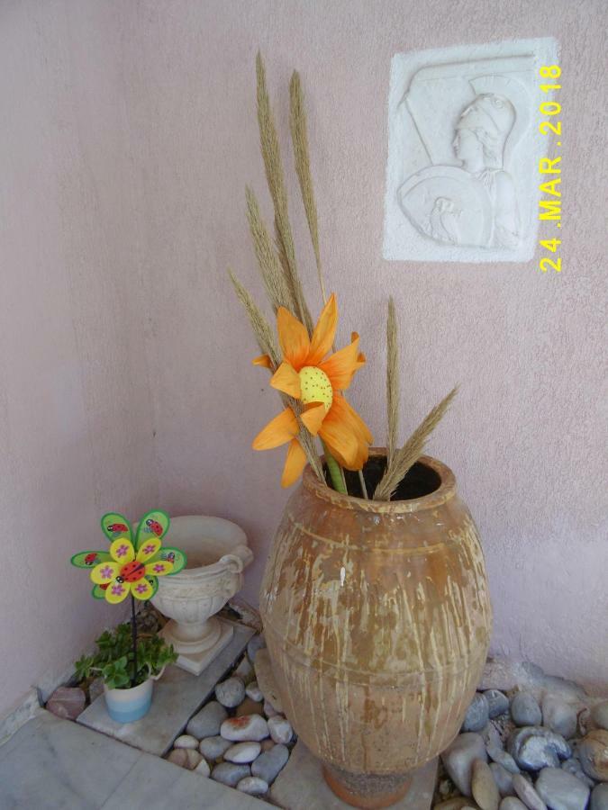Spacious Apartment Corinth ภายนอก รูปภาพ